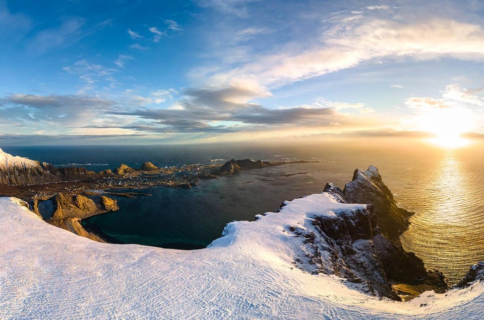 Panorama des l'île de Vaerøy depuis Håen, vu du ciel