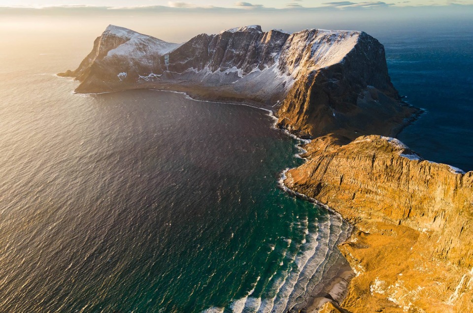 Falaises de l'ile de Verøy depuis Håen