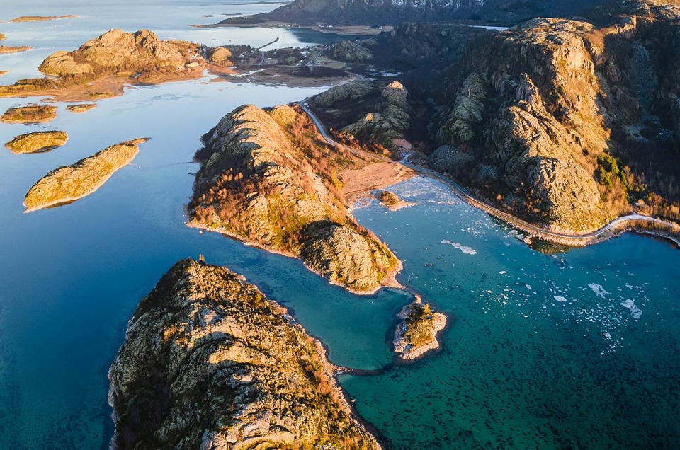 Panorama de la côte de Nordskot à Steigen en Norvège