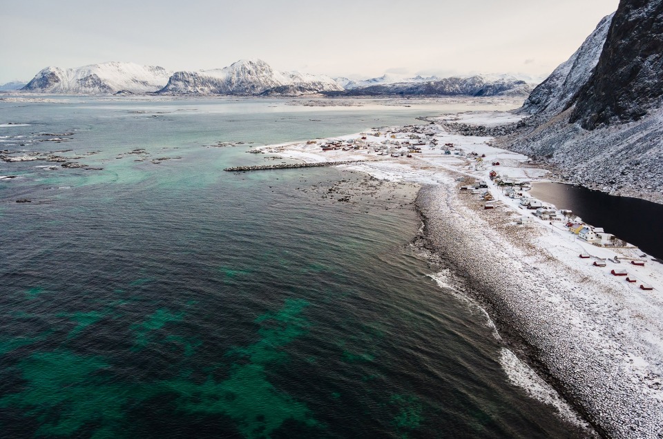 Eggum dans les Lofoten vu du ciel