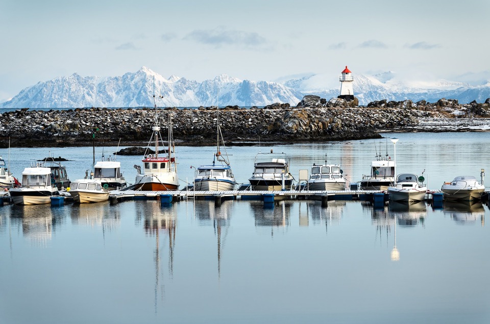 Port de Hovsund dans les Lofoten