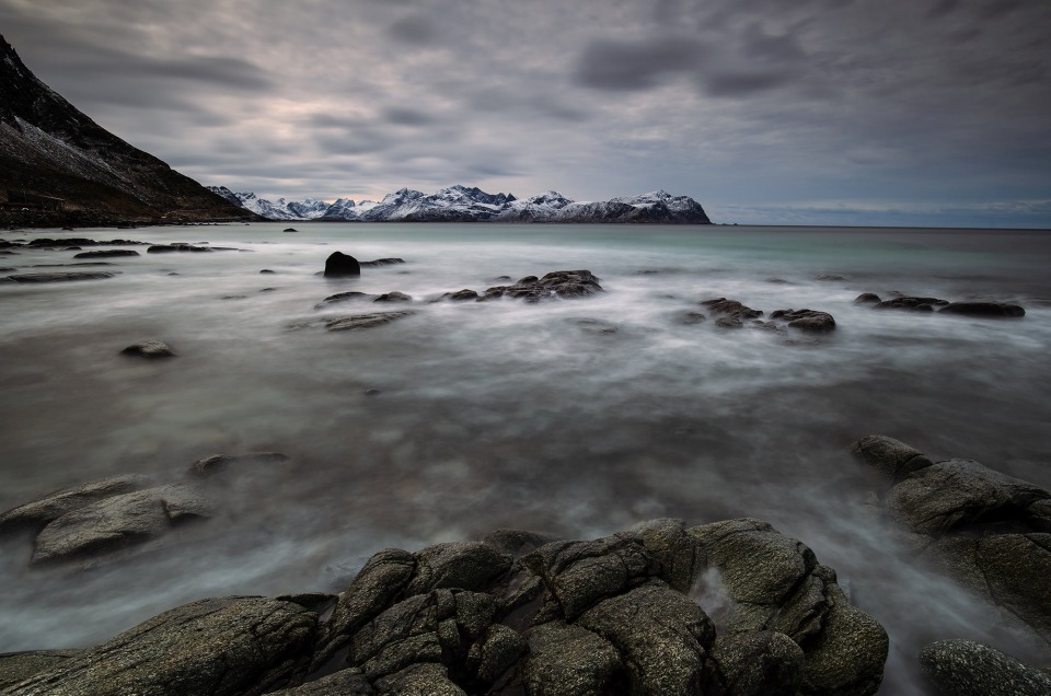 Bord de mer à Vikten dans les Lofoten